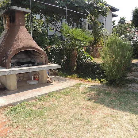 Dragica アパート *